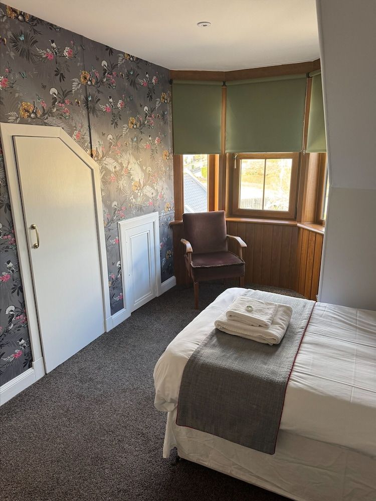 Hillside Hotel & Restaurant Standard Single Room 5