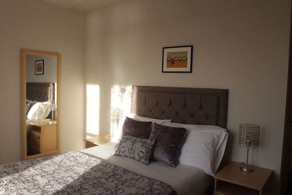 Bryn-Y-Mor Hotel Luxury Double Room, Ensuite, Sea View 2