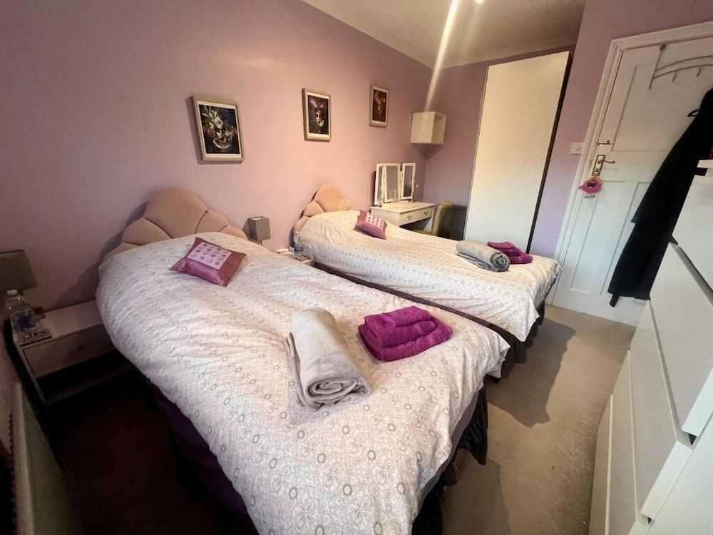 Twin (Lilac) Room, Countryside View, Non Smoking
