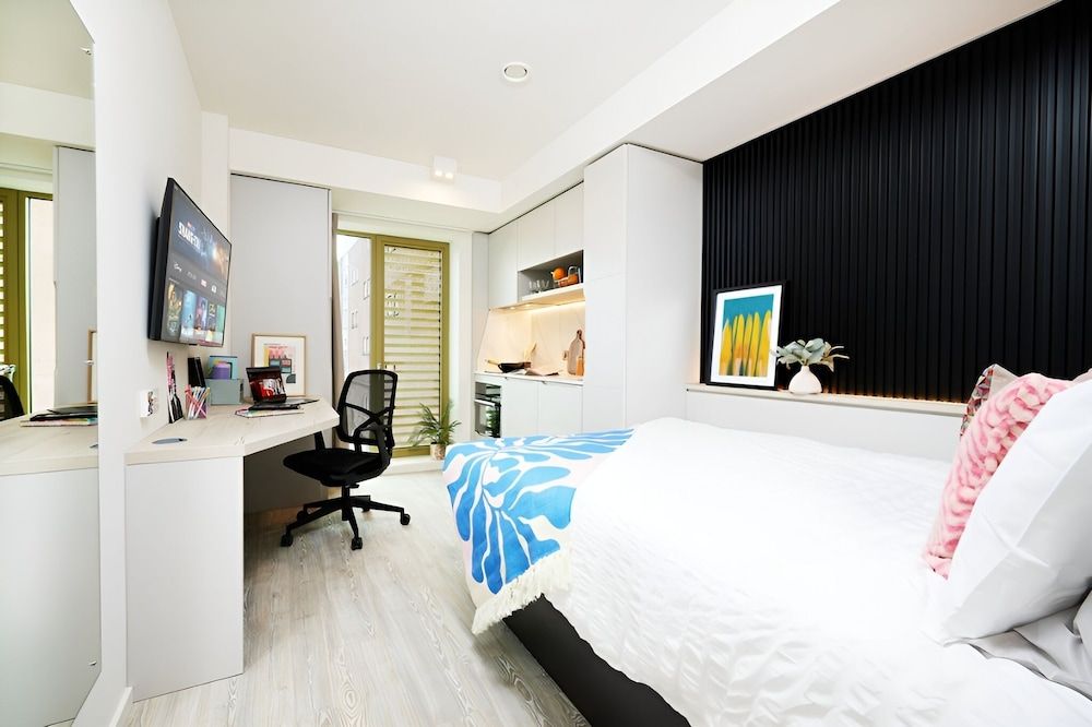 Classic Studio, City View