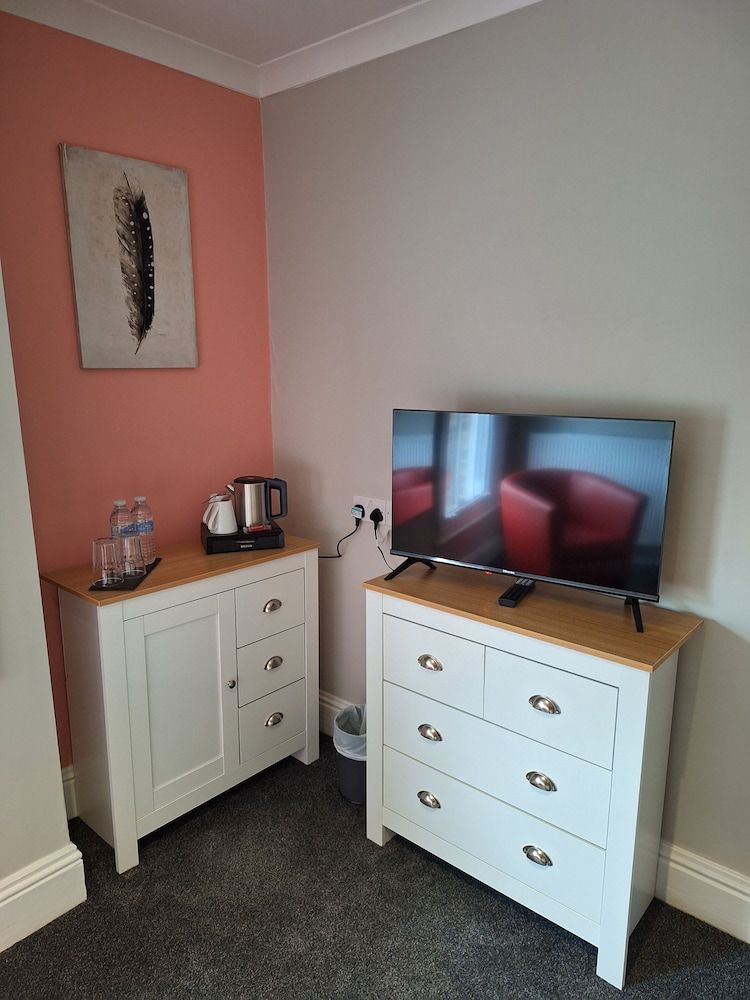 Room-comfortable Guest Room With a Bath Room, 1 Bedroom, Accessible, Smoking 9