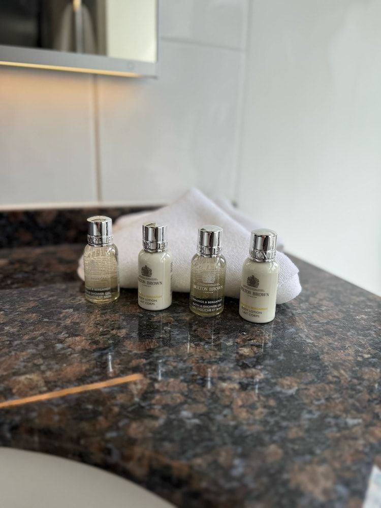 The Mill Sharnbrook Classic Twin Room 6