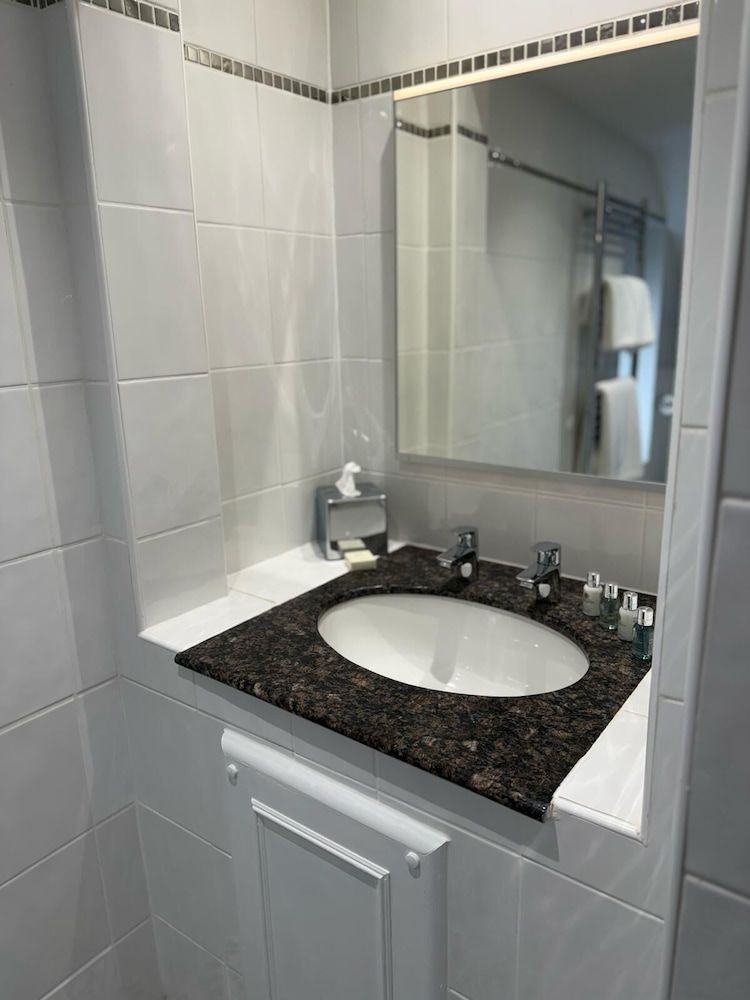 The Mill Sharnbrook Classic Double Room, Park View 8