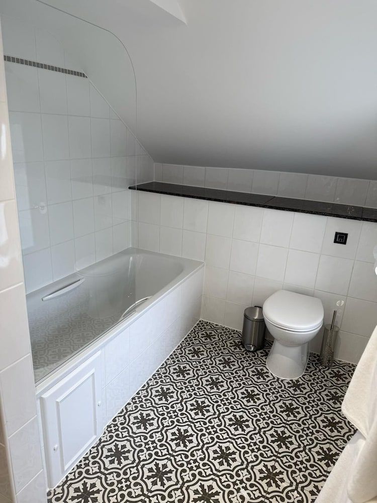 The Mill Sharnbrook Classic Double Room, Park View 5