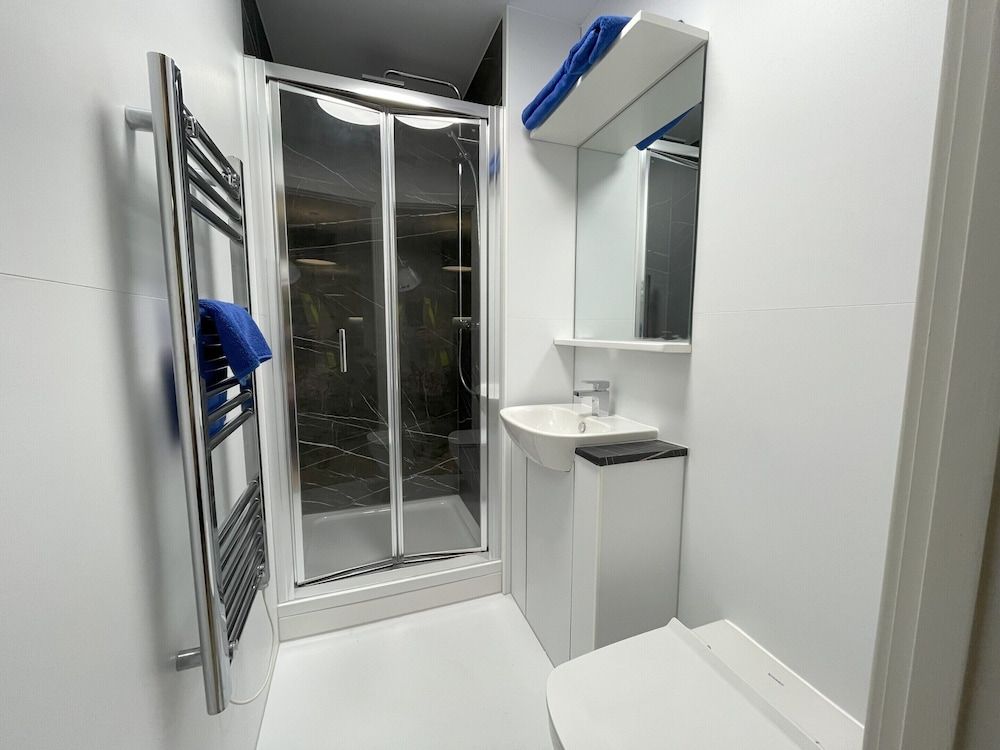 Tha Kaizen Luxury Apartment, Private Bathroom, Valley View (Three Bedroom with Parkin) 12