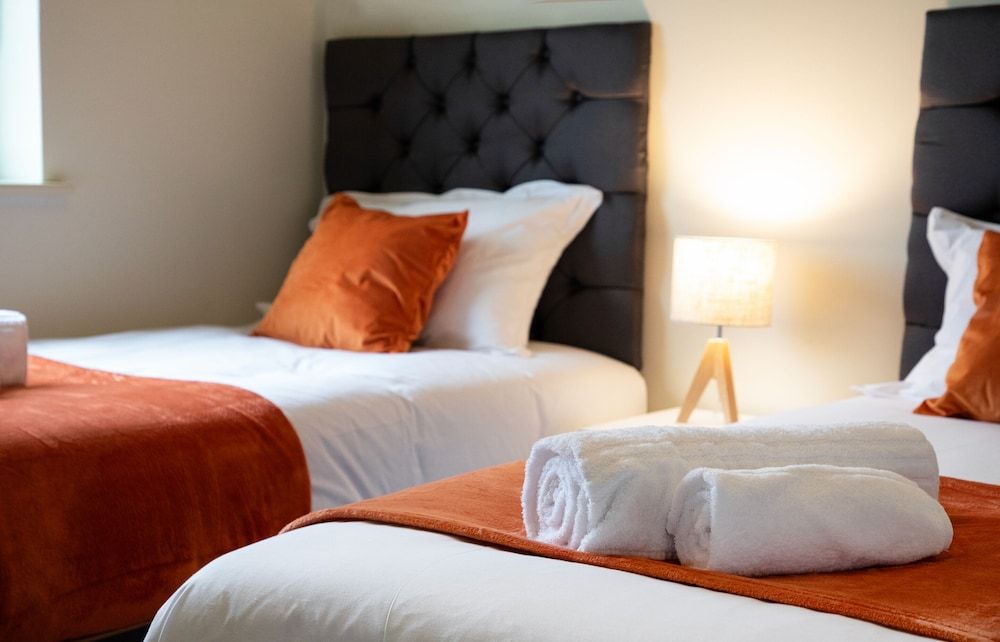 Tha Kaizen Economy Apartment, Private Bathroom, Valley View (One Bedroom with Parking) 2