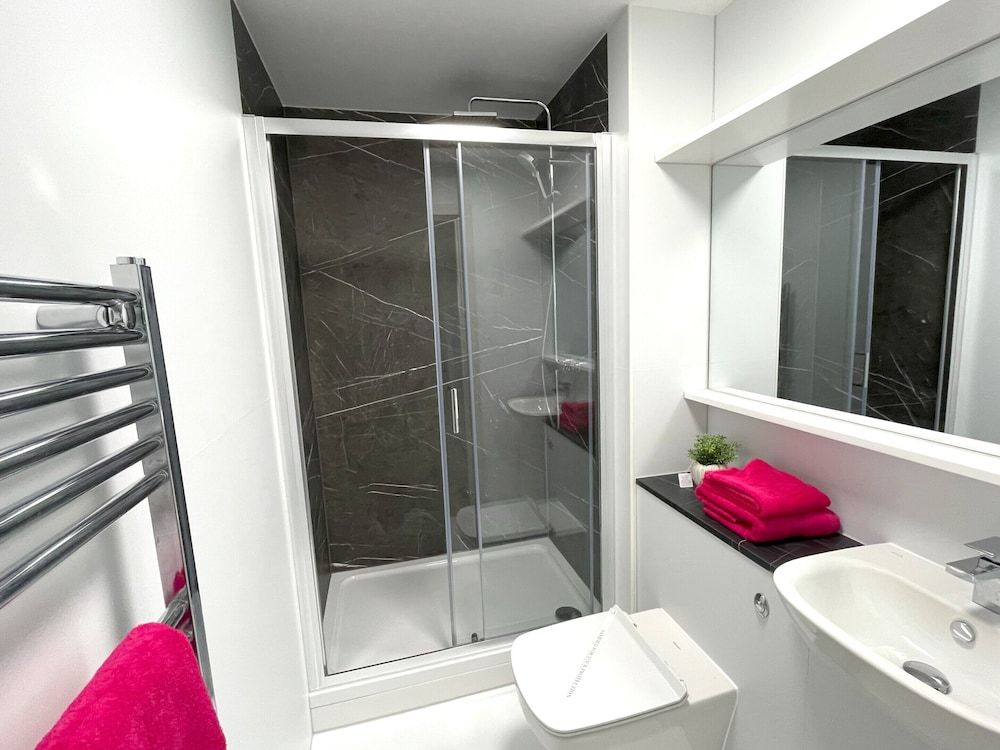 Tha Kaizen Luxury Apartment, Private Bathroom, Valley View (Three Bedroom with Parkin) 11