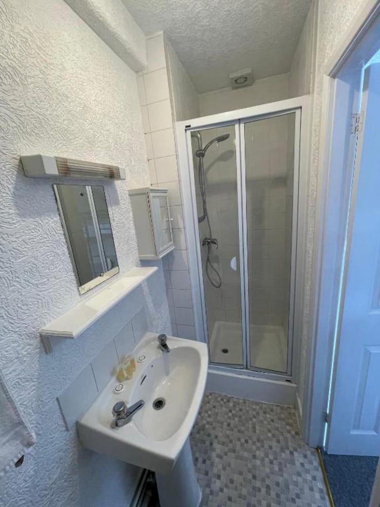 GNDJ Hotel Family Double Room, 1 Double Bed 4