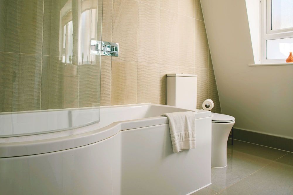 Accomodo London South Kensington - Elegant 3 Bedroom Apartments near Museums Apartment, Courtyard View 17