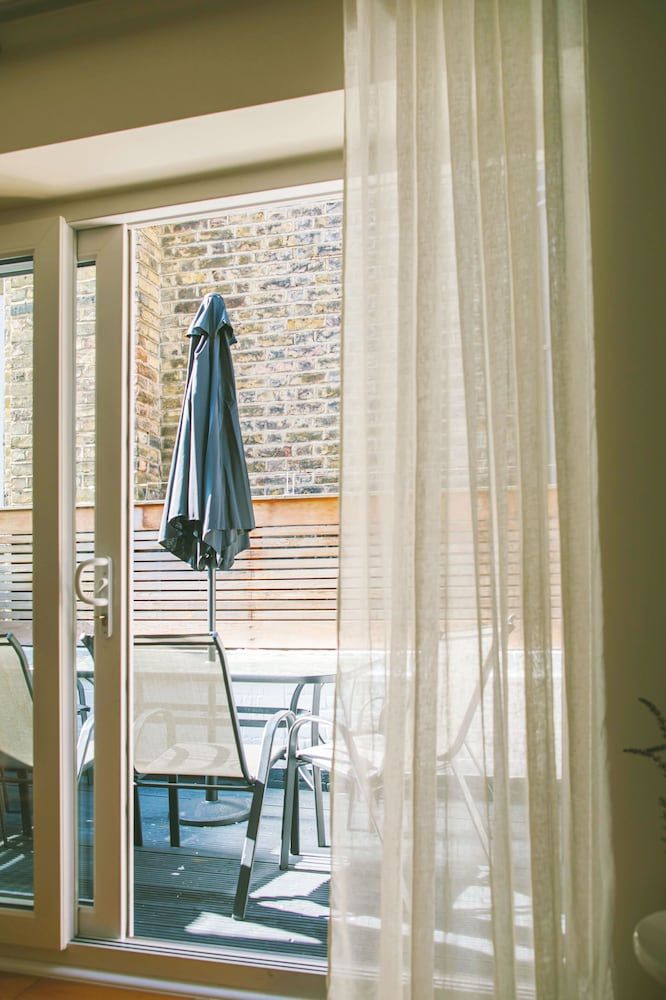 Accomodo London South Kensington - Elegant 3 Bedroom Apartments near Museums Apartment, Courtyard View 25