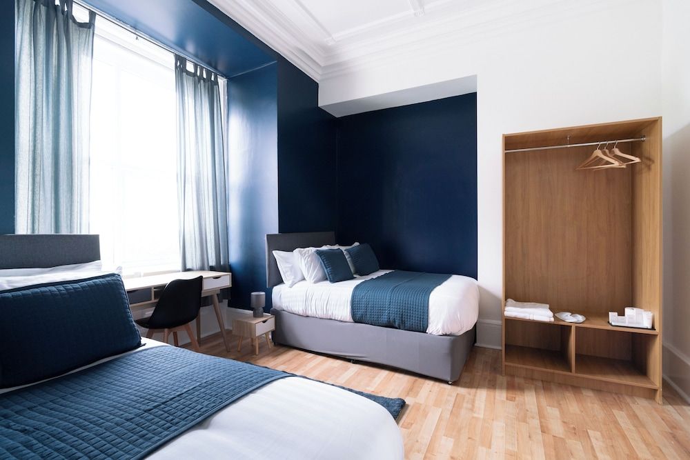 Standard family of 5 room