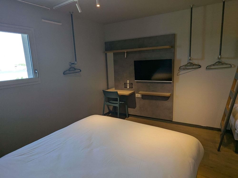 Ibis Budget La Rochelle Puilboreau Standard Room, 1 Double Bed 10