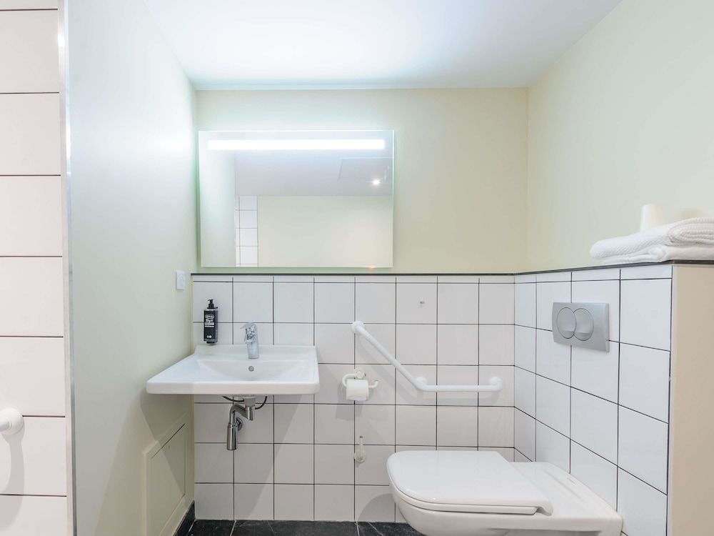 Ibis Budget La Rochelle Puilboreau Triple Room, Multiple Beds, Accessible (Smart) 8