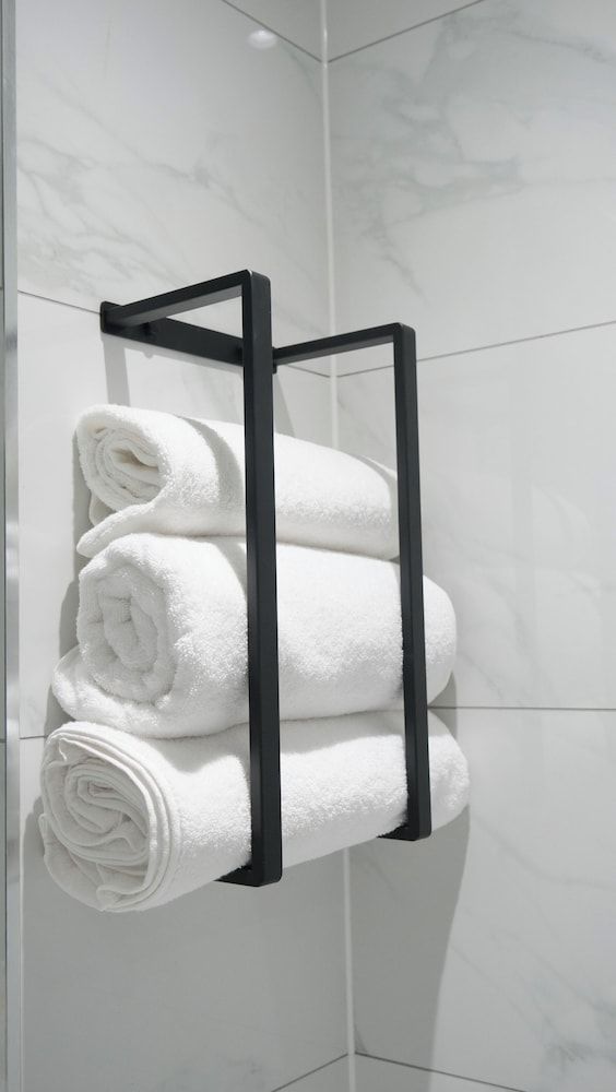 Modern House - 3 Bedrooms - 1 Bath - Mancity House 13