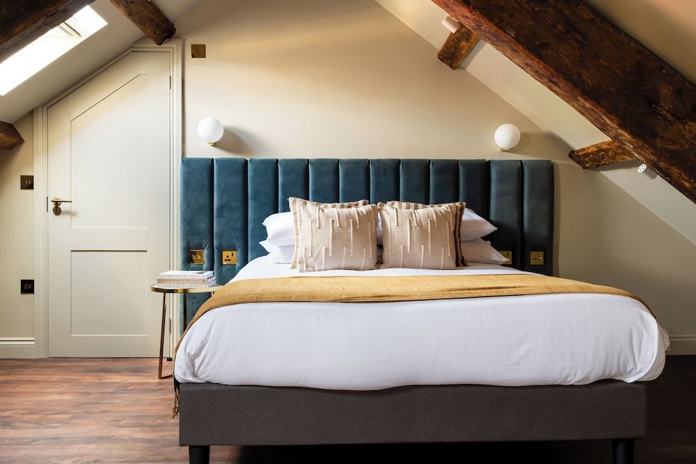 Domain Boutique Rooms Deluxe Room, 1 King Bed, City View 3