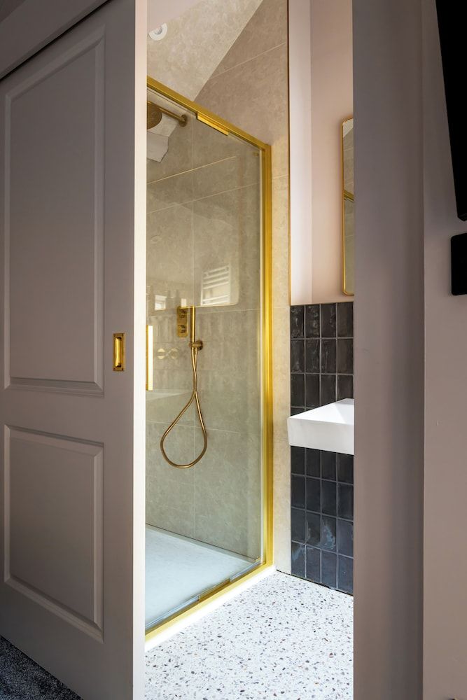 Domain Boutique Rooms Double Room, 1 King Bed 6