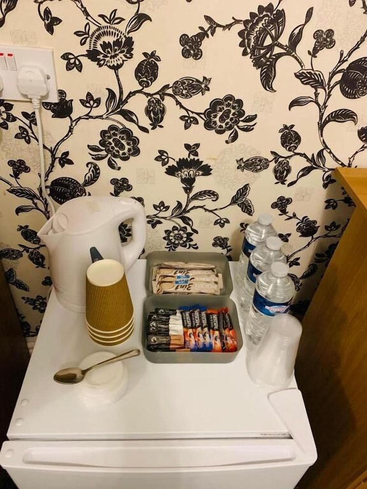 Aindale Hotel Blackpool Comfort Double Room 2