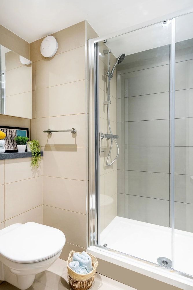 Zinc Works Studio, Non Smoking 4