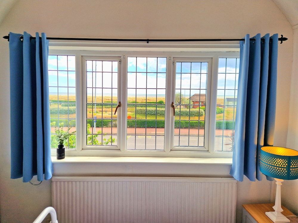 The Kensington Double Room, Sea View 7