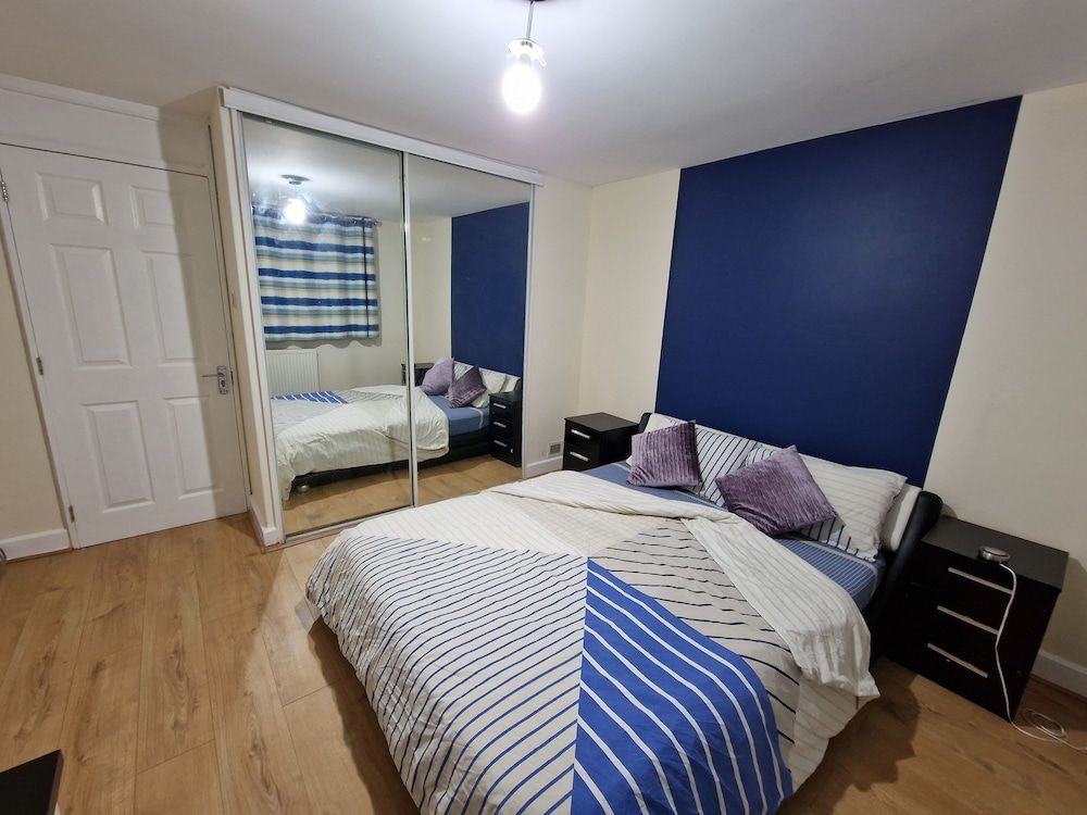 SnoozeDen Chalvey – Free Parking, Near M4 J6 Standard Double Room, 1 Double Bed (Shared) 3