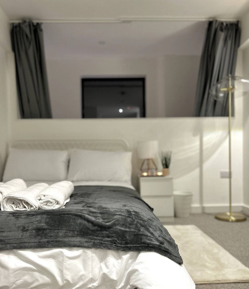 Manchester Central Duplex Apartment Balcony & Free Parking Apartment, 1 Bedroom, Balcony, City View