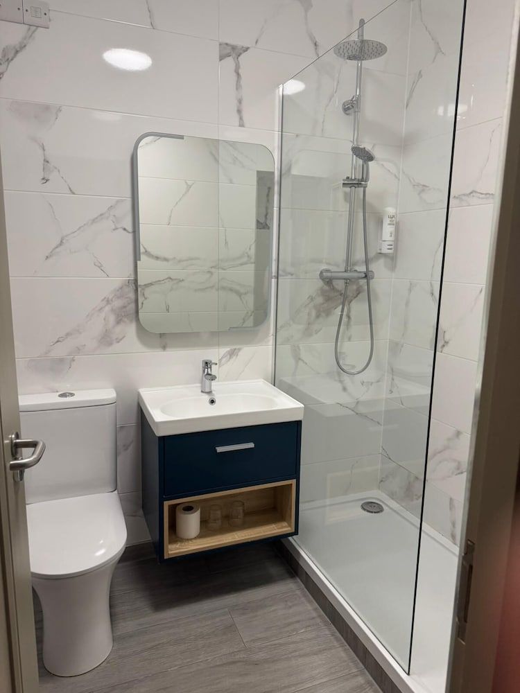 The Maiden City Hotel Comfort Double Room 9