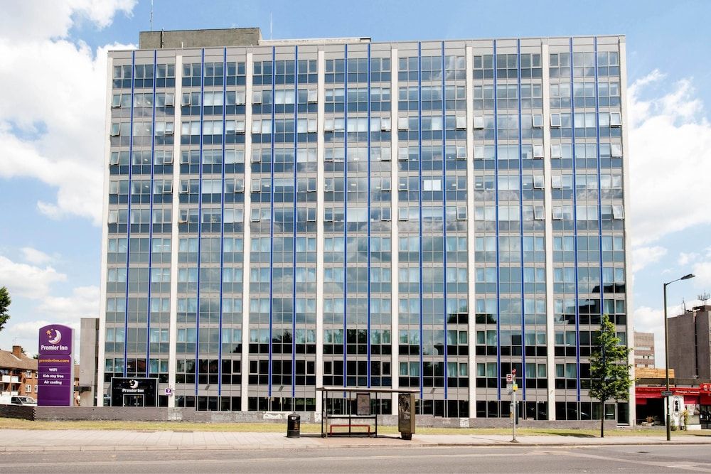 Premier Inn London Hendon - The Hyde