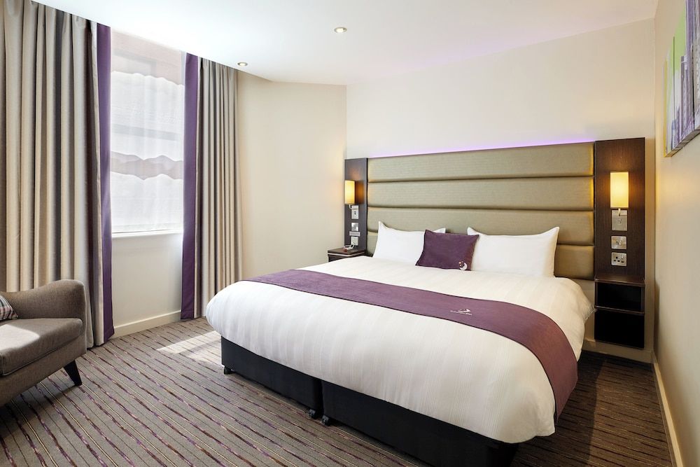 Premier Inn Rotherham East - M18/M1