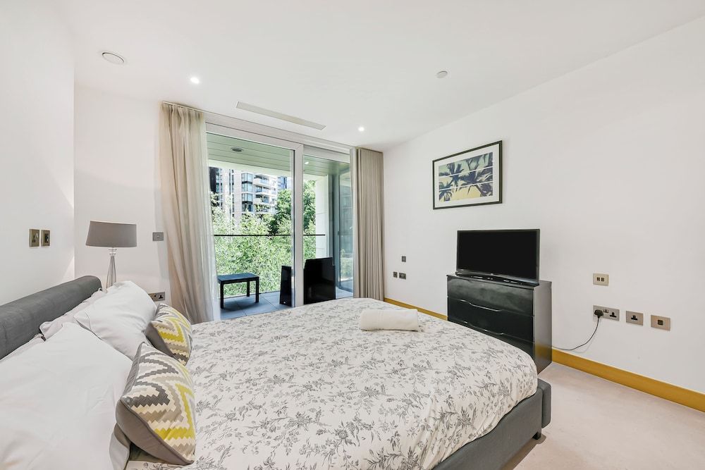Luxury Apartment, City View