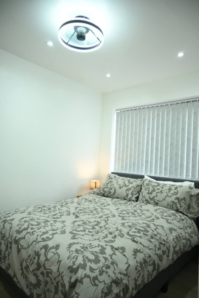 Bungalow, 4 Bedrooms, Accessible, Fireplace