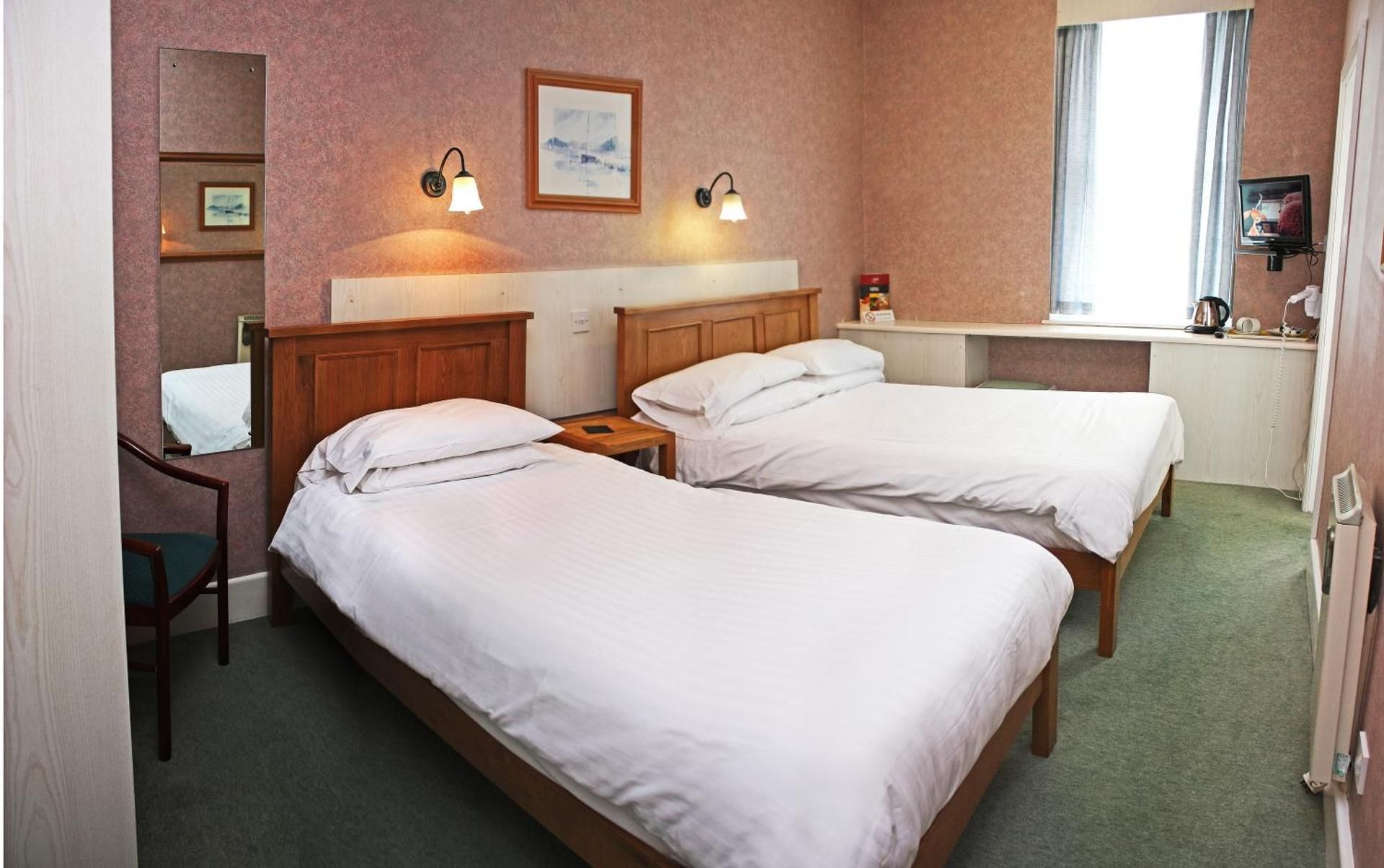 Twin Room with Shared Bathroom