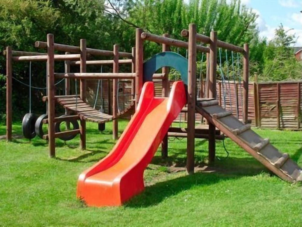 Children's play area - outdoor