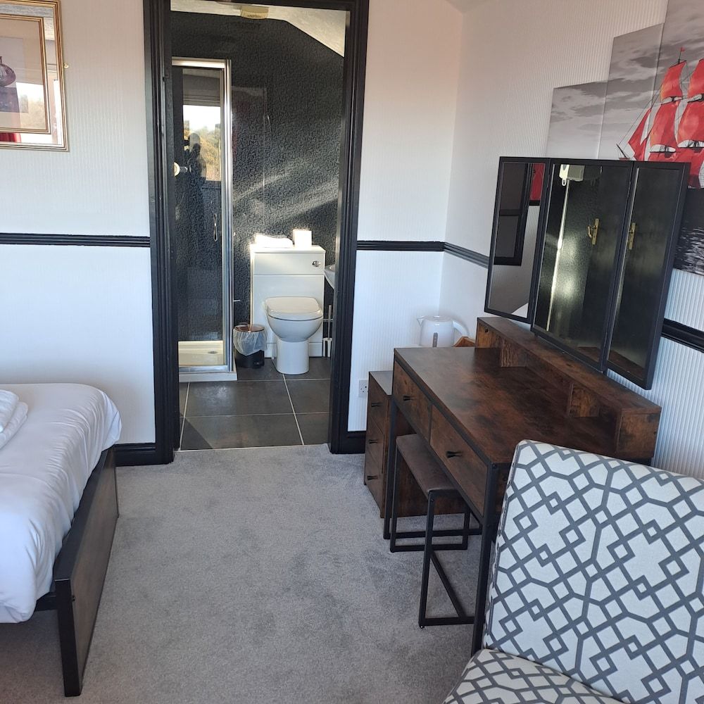 The Boathouse Hotel Family Triple Room 2