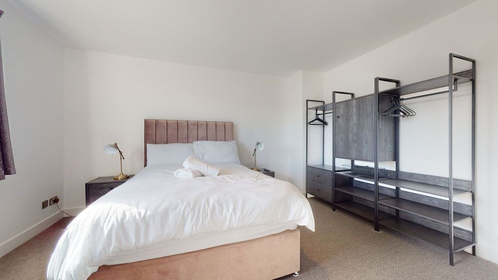 Low Greenlands Holiday Park Luxury House with Hot Tub (No Dogs/Pets) 6