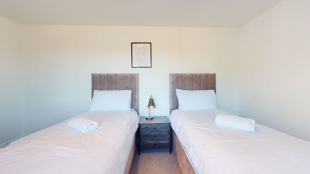 Low Greenlands Holiday Park Luxury House with Hot Tub (No Dogs/Pets) 3