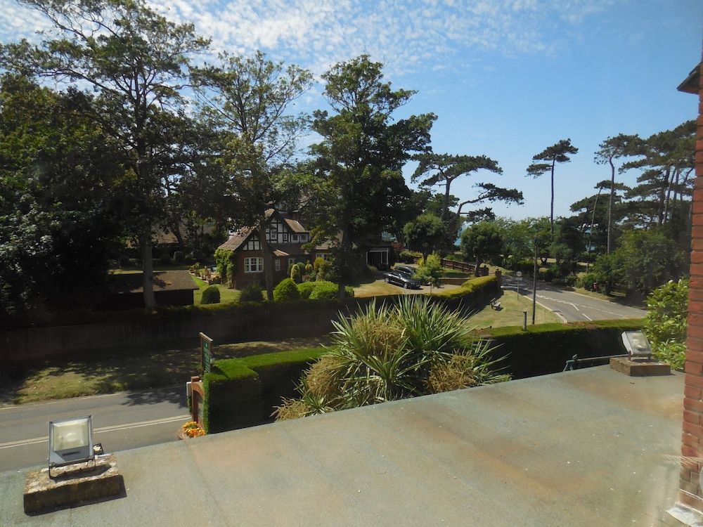 Sentry Mead Double Room (Brook Room ) 4