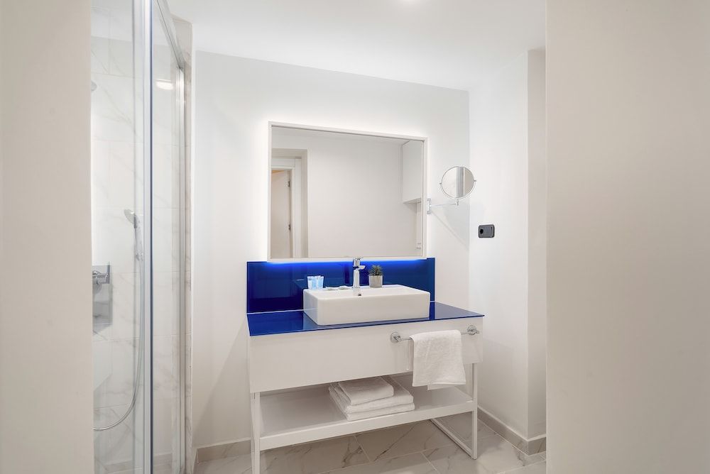 Home Hub Superior Studio 6