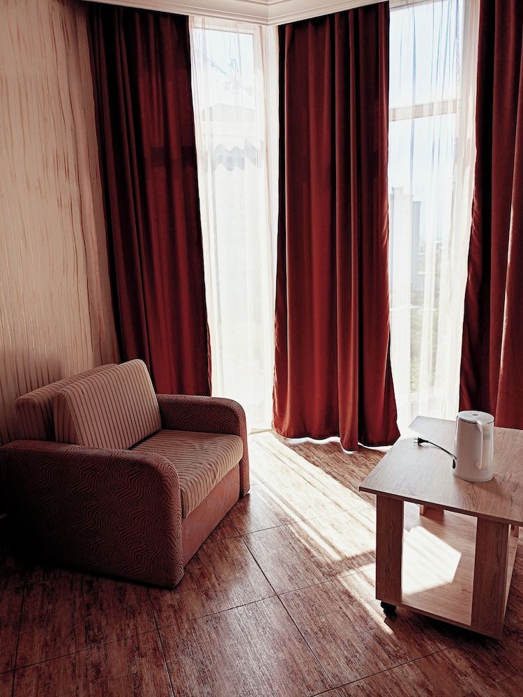 Batumi inn Hotel Twin Room, Balcony, City View 10