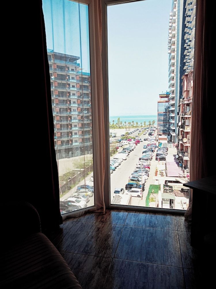 Batumi inn Hotel Twin Room, Balcony, City View 5