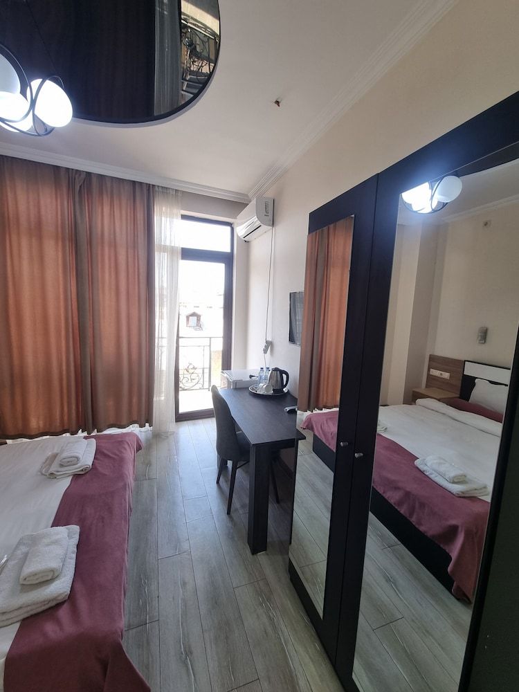 Mahali Hotel Standard Double Room 9
