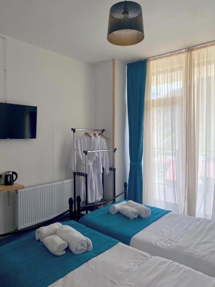 MOOD HOTEL KAZBEGI Deluxe Double Room 3
