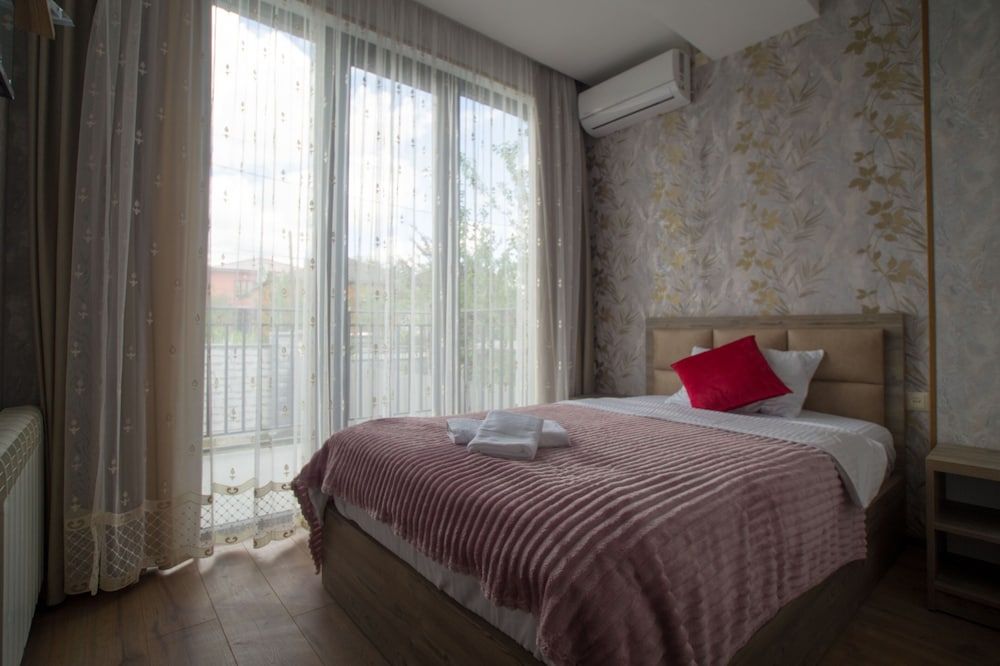 Prestige Guest House Deluxe Single Room, Balcony, City View