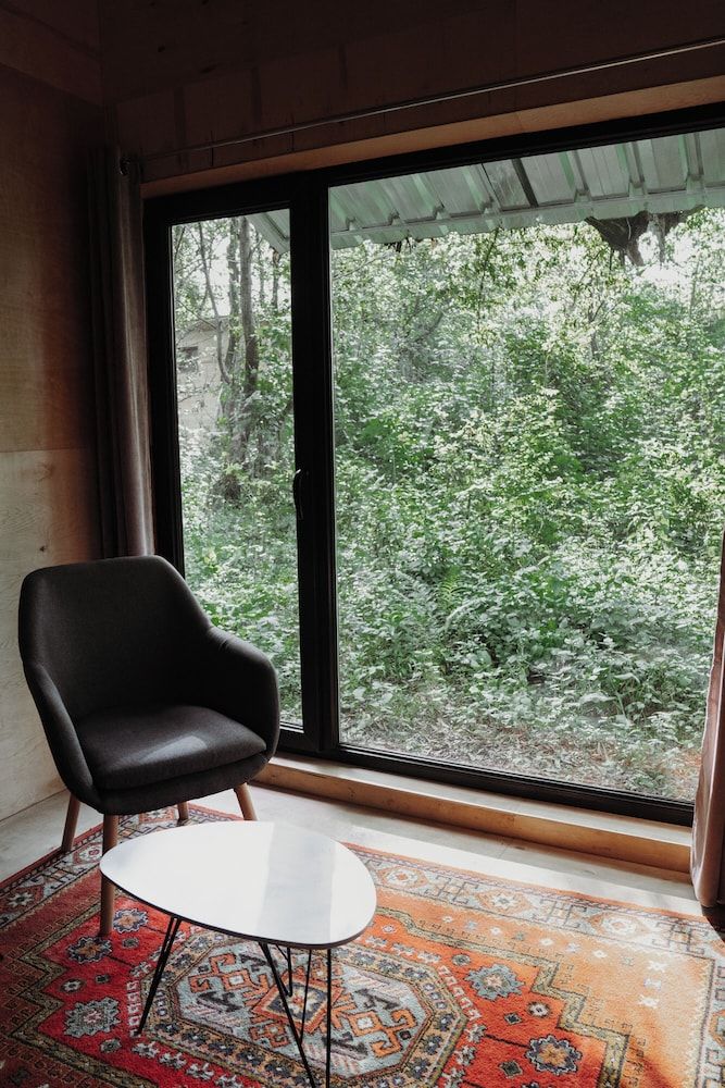 Chateau Chapiteau Cabin 3