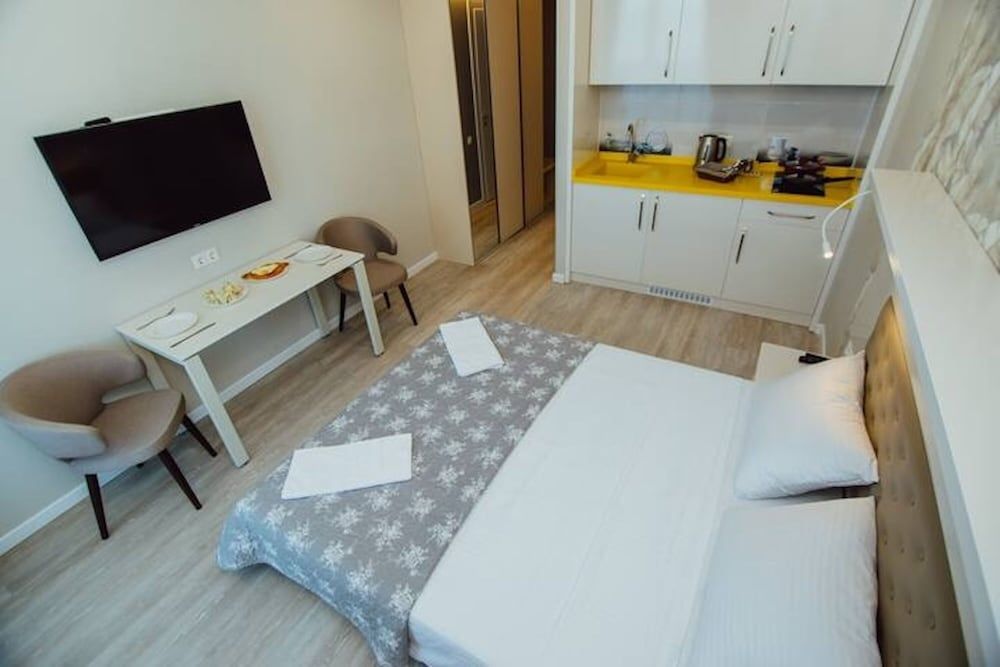 Epica Luxury Suit Luxury Studio Suite 2