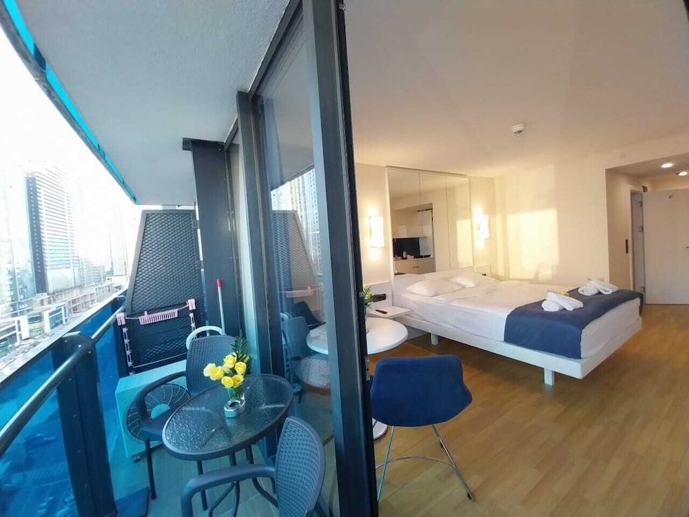 Holiday Point Orbi City Junior Suite 2