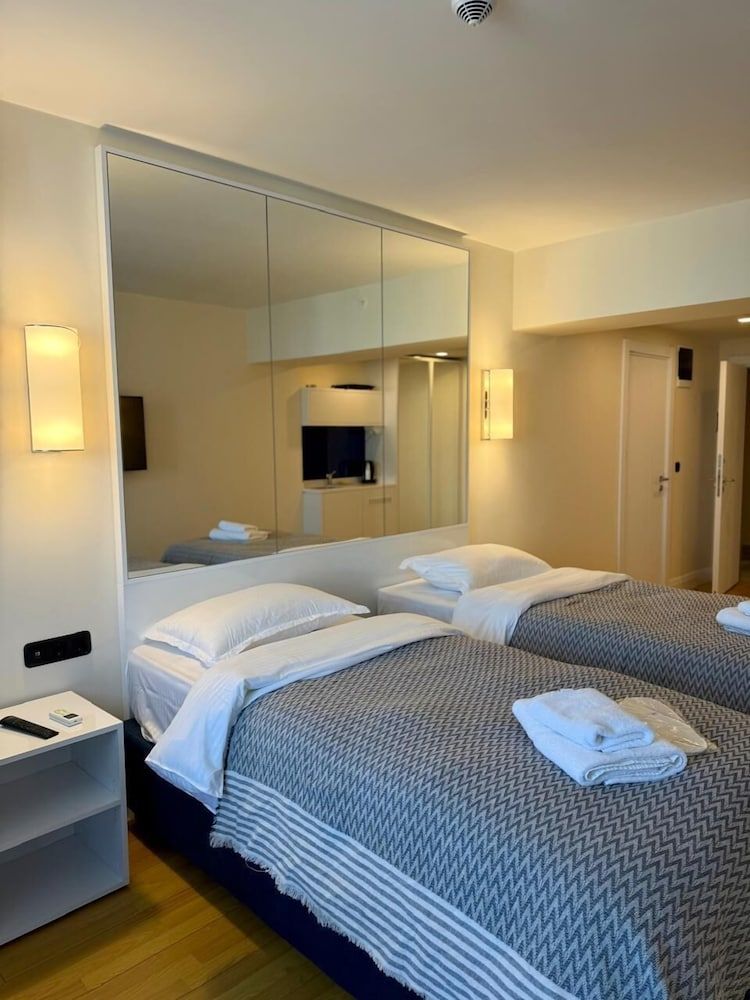 Junior Twin Room, Balcony, Sea View