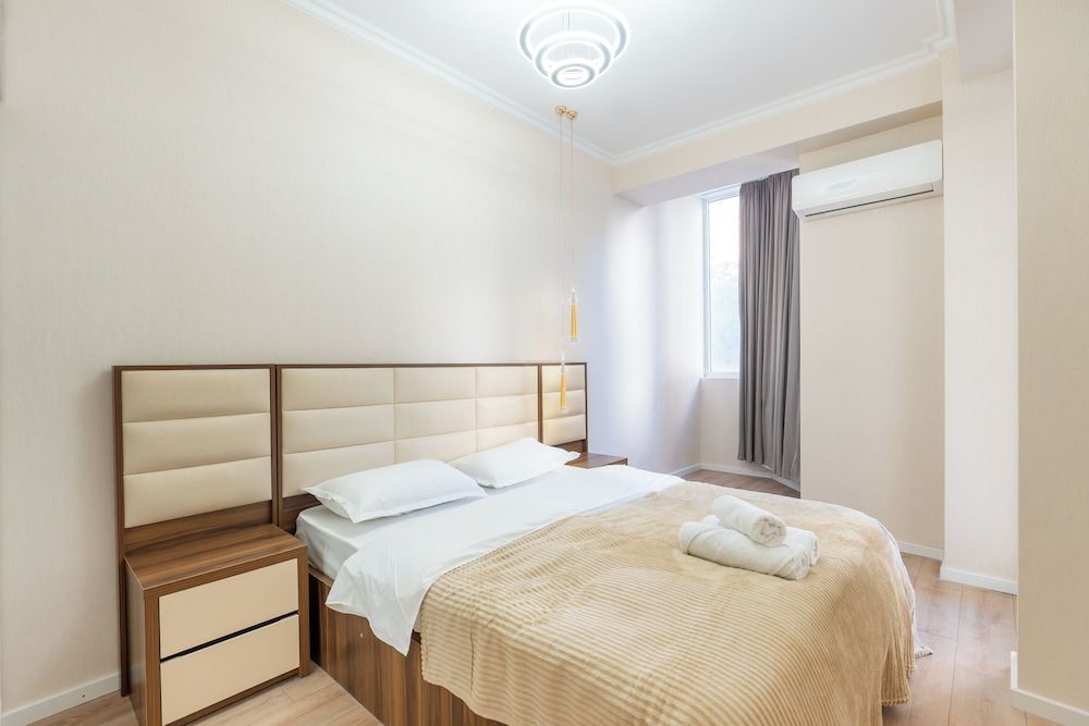Deluxe Apartment, Balcony, City View