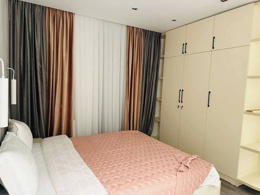 Apartment, 3 Bedrooms, Balcony, City View