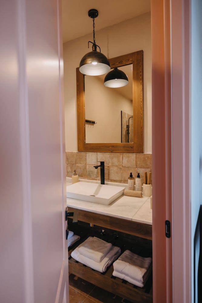 Hameau Mukhrani Classic Double Room, Balcony 6