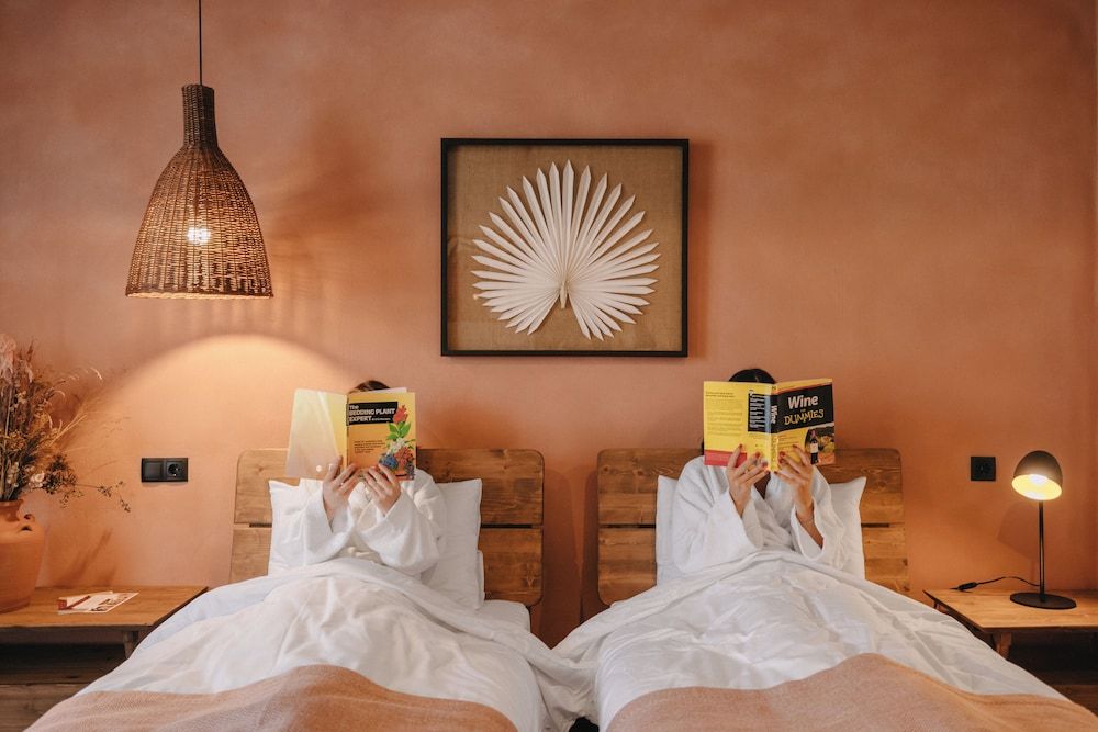 Hameau Mukhrani Standard Twin Room, Balcony, Garden View 5